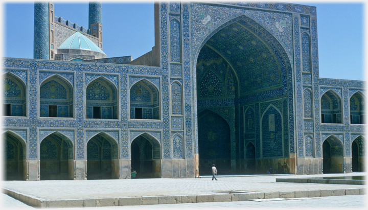 The Jadid-e Abbasi Mosque entrance gate.