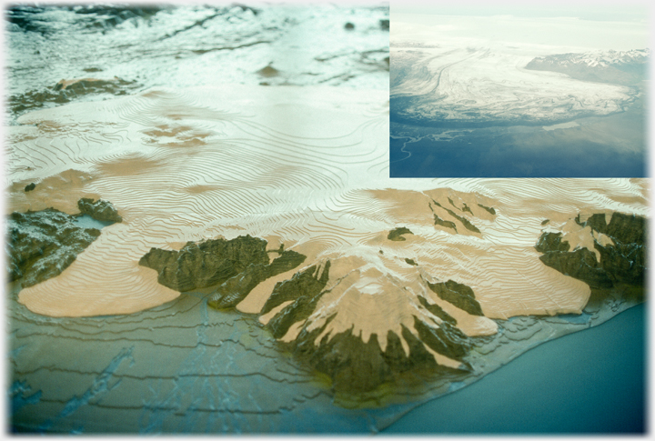Model of Iceland's south coast with inset of aerial view.