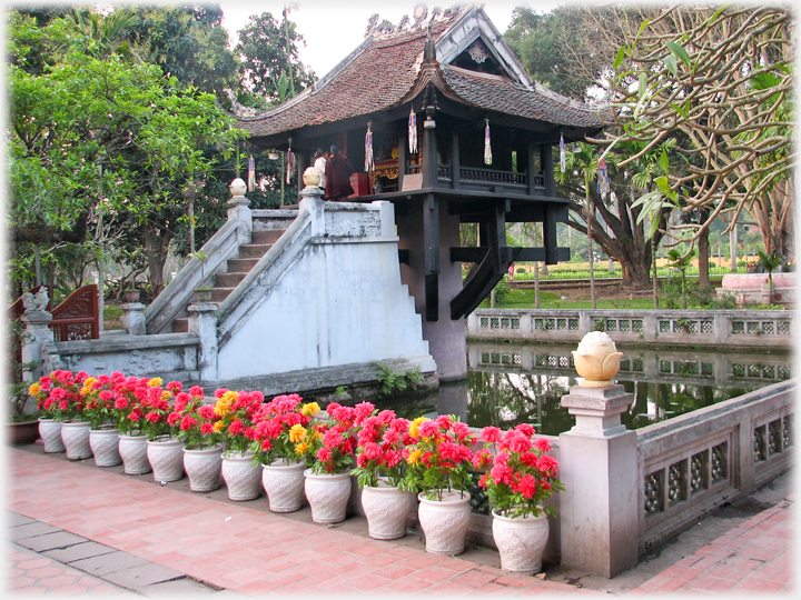 The One Pillar Pagoda in ha Noi.