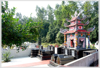 Black Chinese style grave.