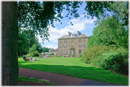 Inverleith house