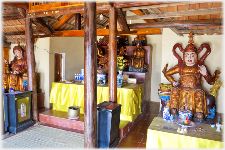 View inside the Chua Tring of the three altars.