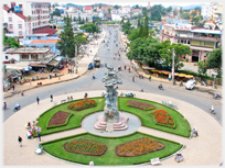 Roundabout in central Da Lat.