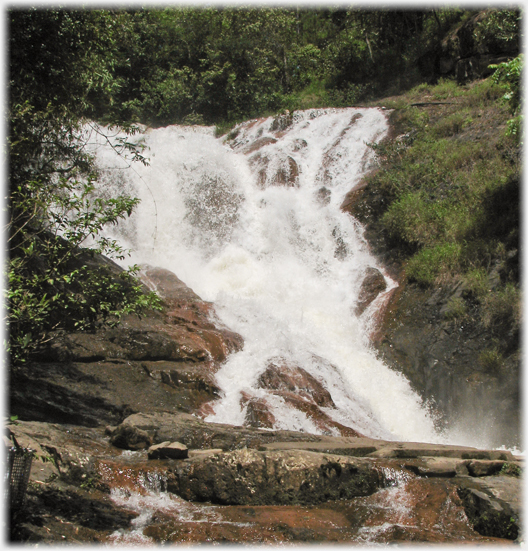 The upper part of the Datanla Falls.