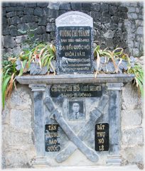Grave of last king.