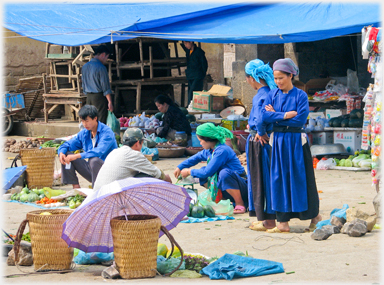 Baskets in which the goods are carried.