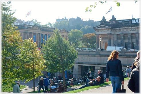 The two galleries with the castle showing between them.