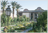 The garden and facade of the Narenjestan palace.