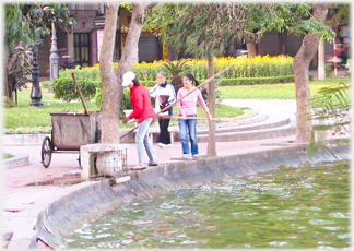 Women cleaning the Lake.