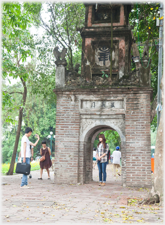 Couple at Chúa Báo Ân