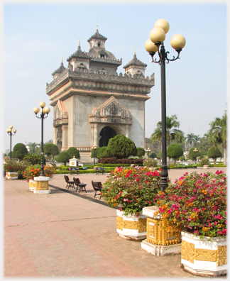 Flower tubs and seats beside the Patuxai Monument.