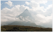 Phang Xi Pang Peak and clouds.