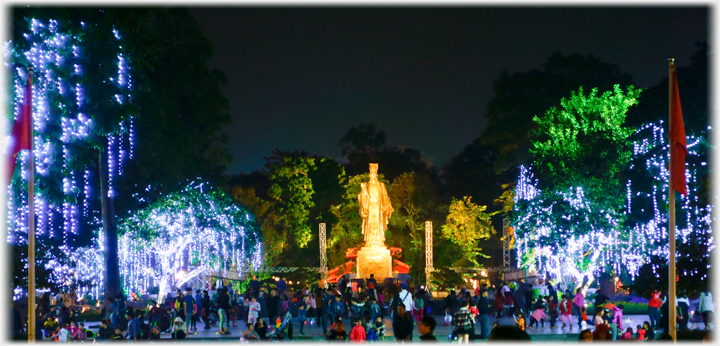 Statue and the lights