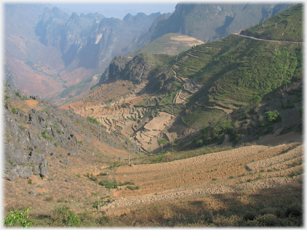 Approaching the main gorge.