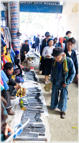 Stall selling billhooks.