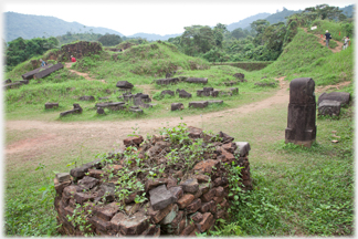 Lingam and ruins.