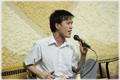 Loi singing.