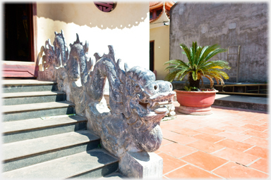 Balustrade formed by rippling dragon.