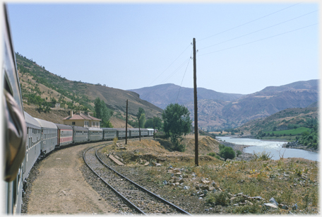 Train through eastern Turkey