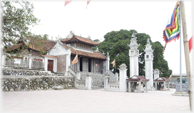 Đền Cờn Temple