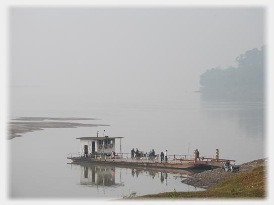 Ferry on the River Đà